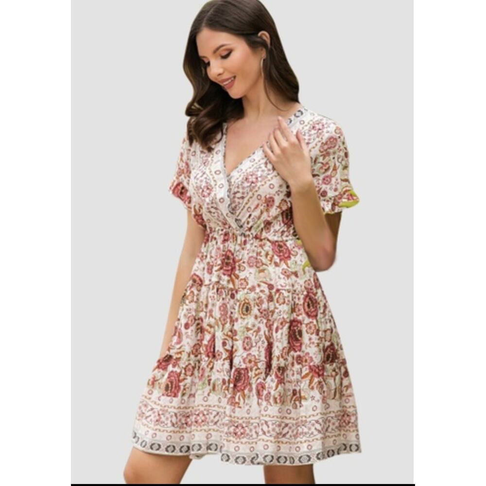 Boho Short Sleeve V-neck Floral Summer Wrap Dress Size Medium Lightweight